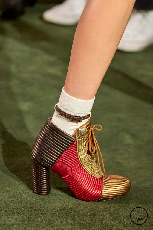 RS27 Louis Vuitton Look 51