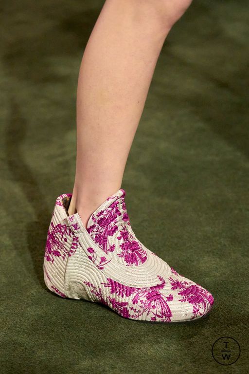 RS27 Louis Vuitton Look 71