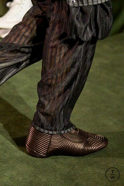 RS27 Louis Vuitton Look 83