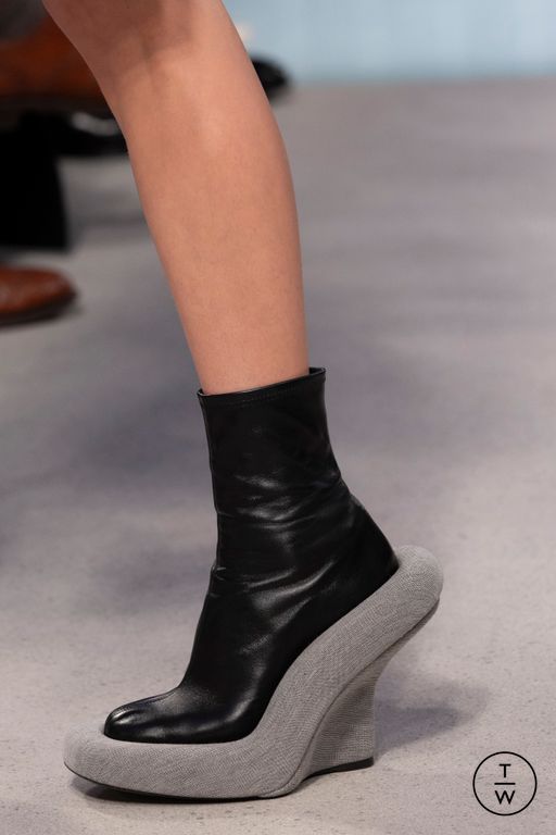 FW25 Louis Vuitton Look 24