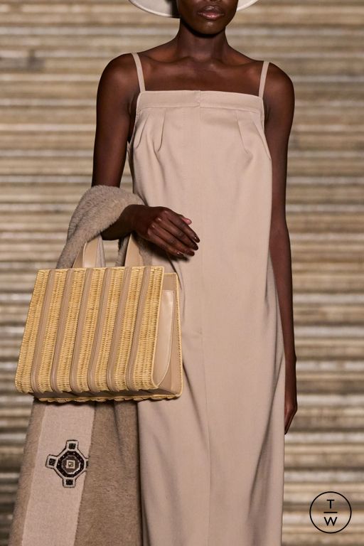 RS 26 Max Mara Look 3