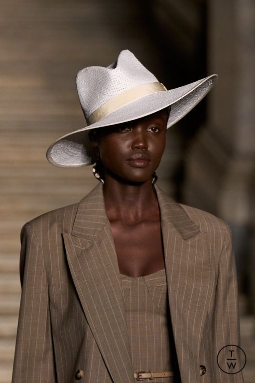 RS 26 Max Mara Look 15