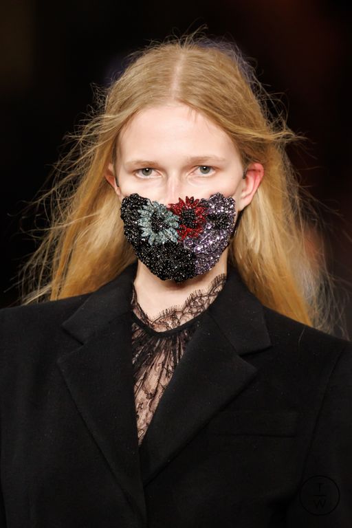 FW25 McQueen Look 10