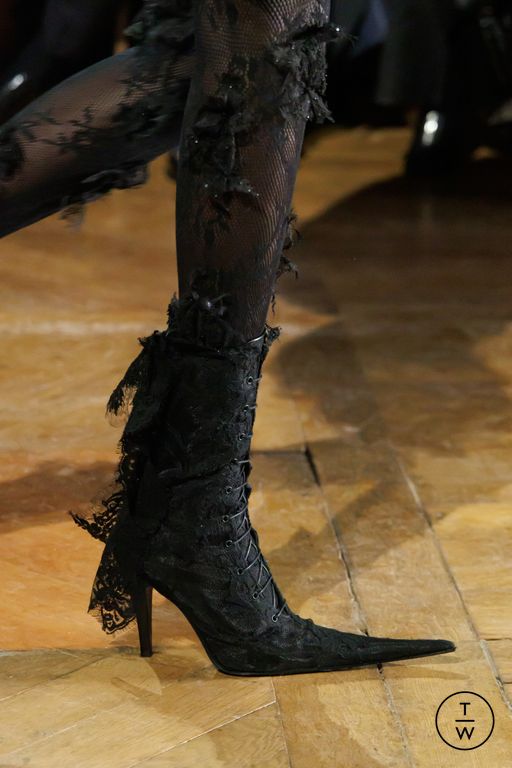 FW25 McQueen Look 18