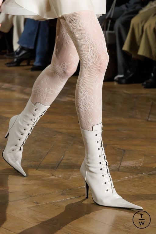 FW25 McQueen Look 22