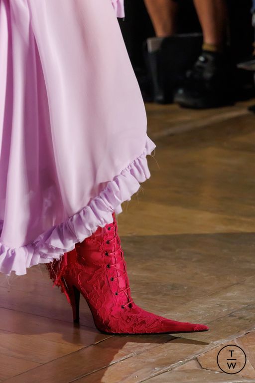 FW25 McQueen Look 26