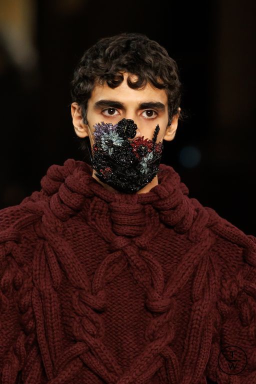 FW25 McQueen Look 40