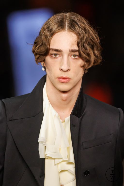 FW25 McQueen Look 46