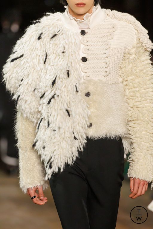 FW25 McQueen Look 50