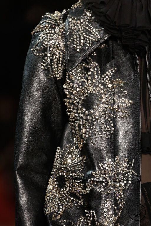 FW25 McQueen Look 61