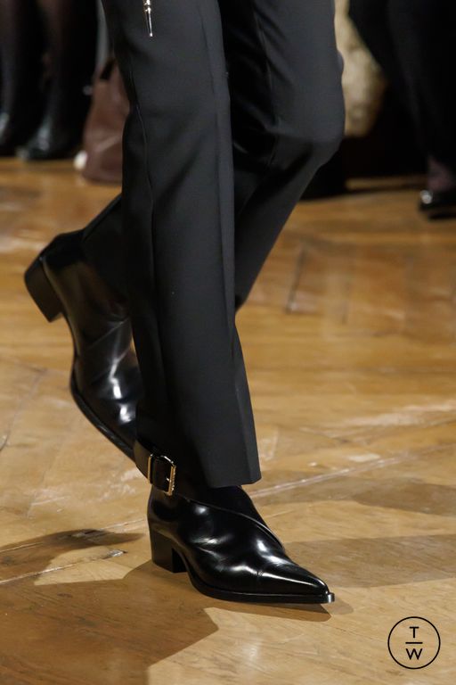 FW25 McQueen Look 63