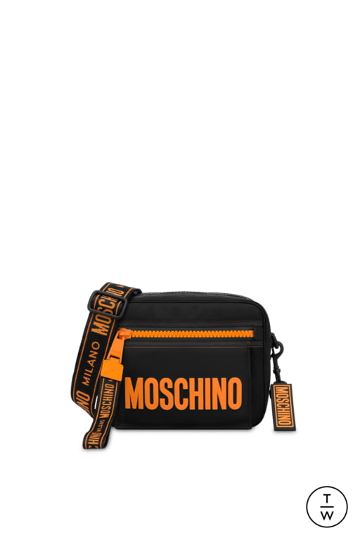 RS22 Moschino Look 2