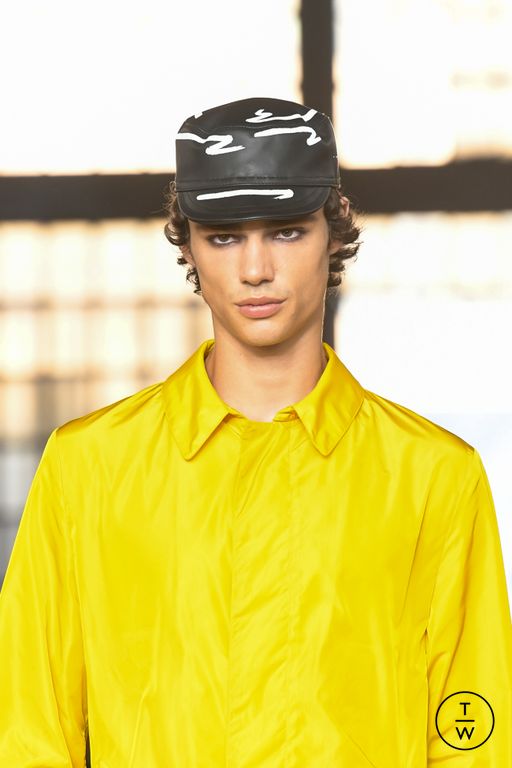 SS23 Moschino Look 27