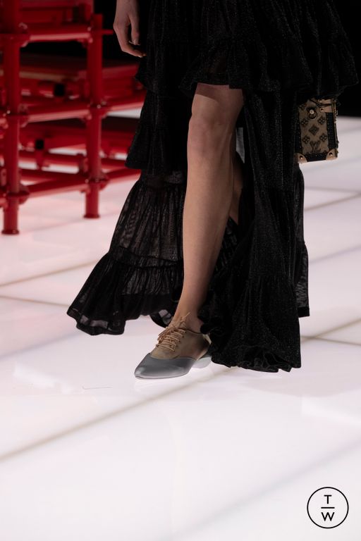 RS 26 Louis Vuitton Look 50