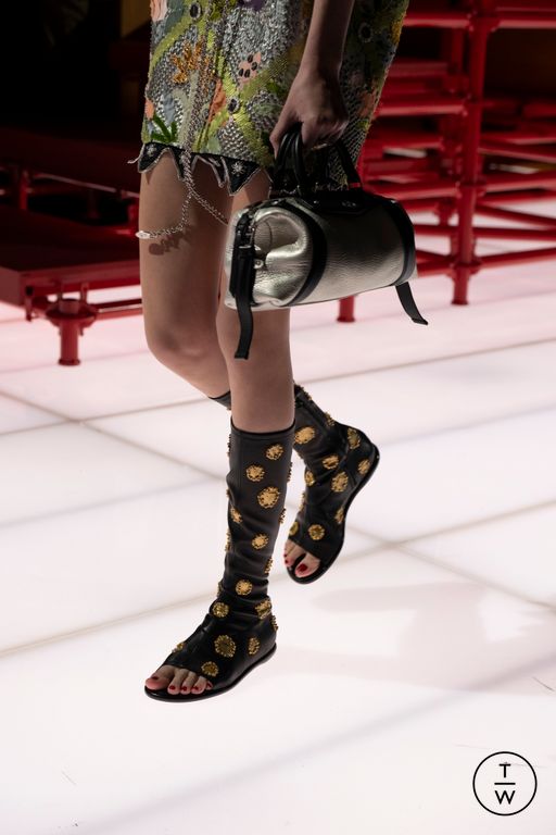 RS 26 Louis Vuitton Look 53