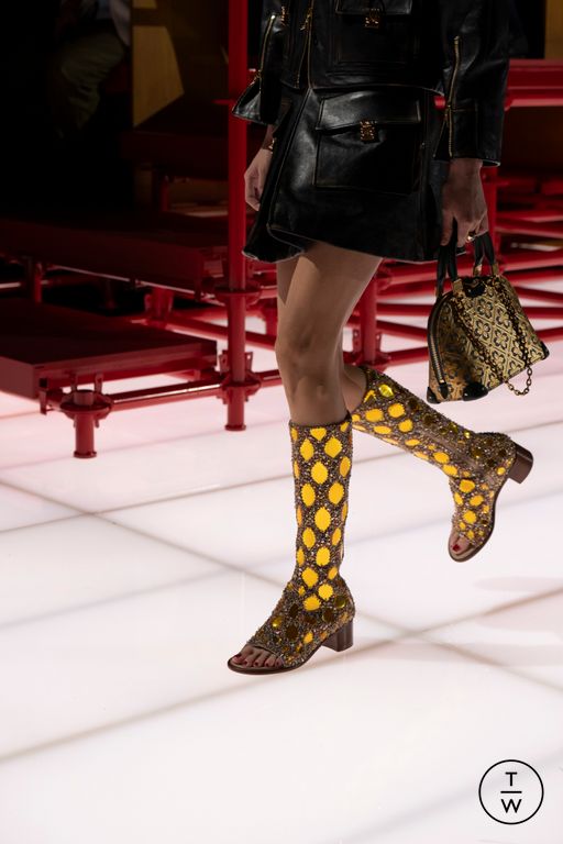 RS 26 Louis Vuitton Look 58