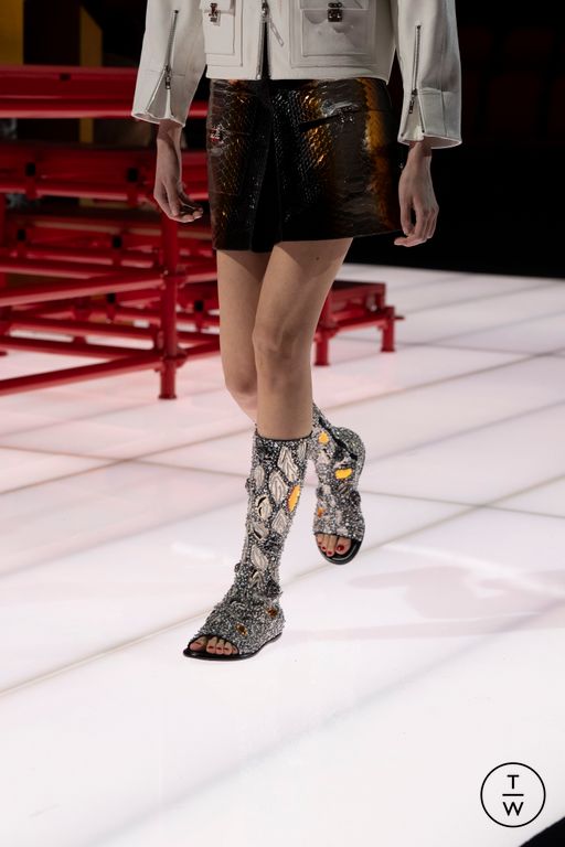 RS 26 Louis Vuitton Look 60