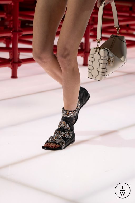 RS 26 Louis Vuitton Look 69