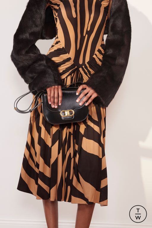 RS 26 Ferragamo Look 7
