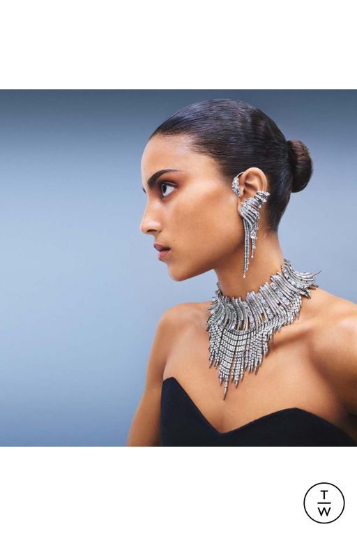 PF26 Swarovski Look 3