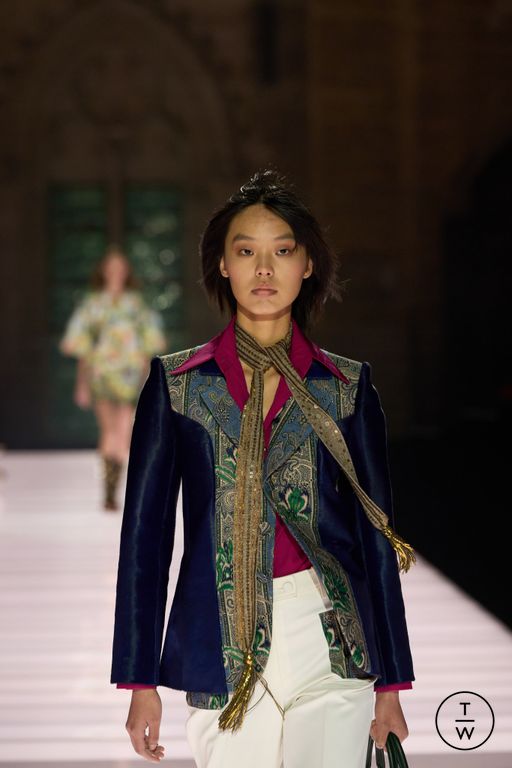 RS 26 Louis Vuitton Look 5