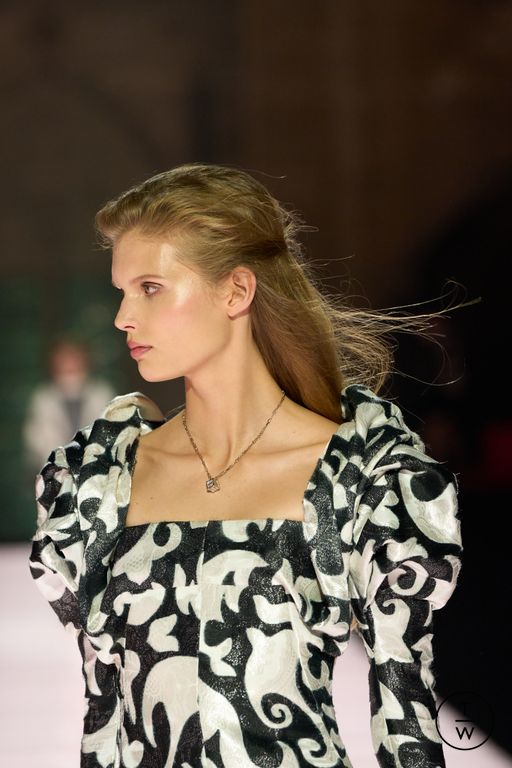 RS 26 Louis Vuitton Look 6