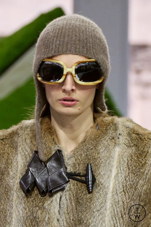 FW26 Louis Vuitton Look 33