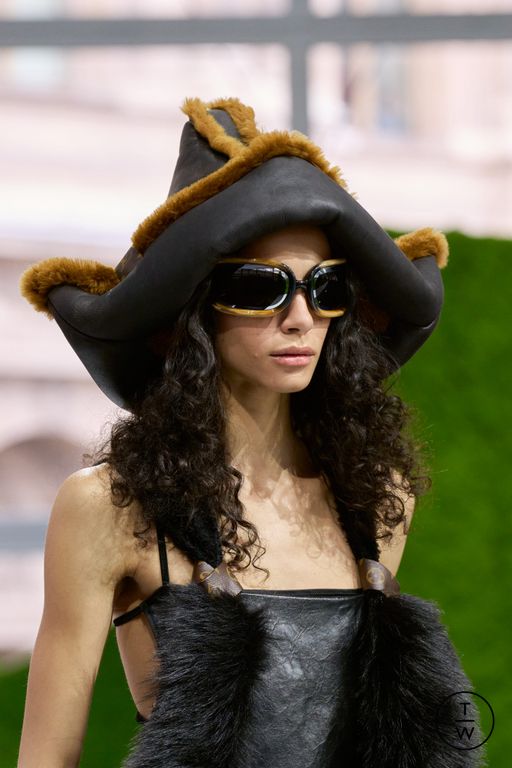 FW26 Louis Vuitton Look 35