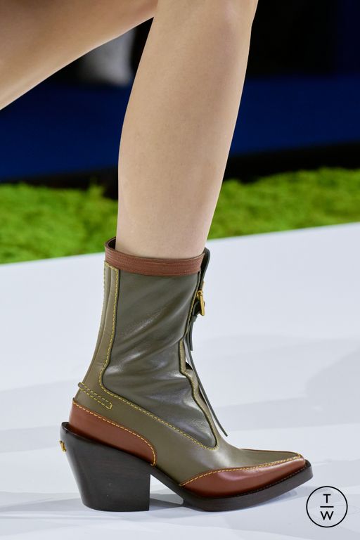 FW26 Louis Vuitton Look 44