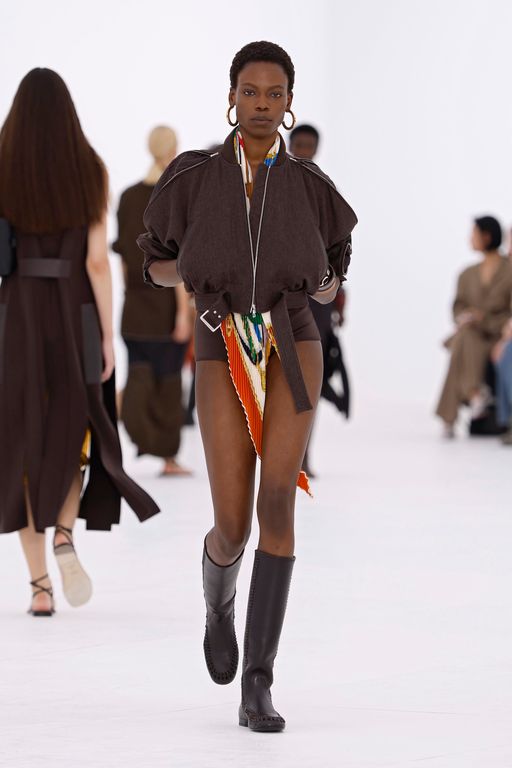 Agel Akol