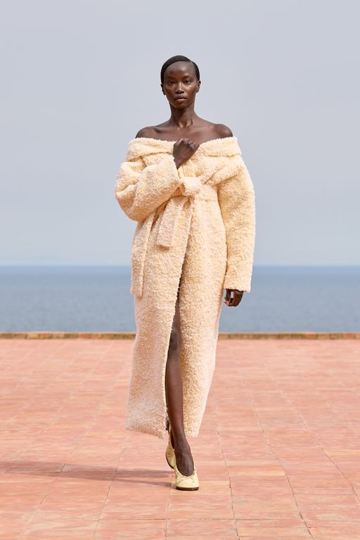 Jacquemus - Fall/Winter 2024 - womenswear - Look 1