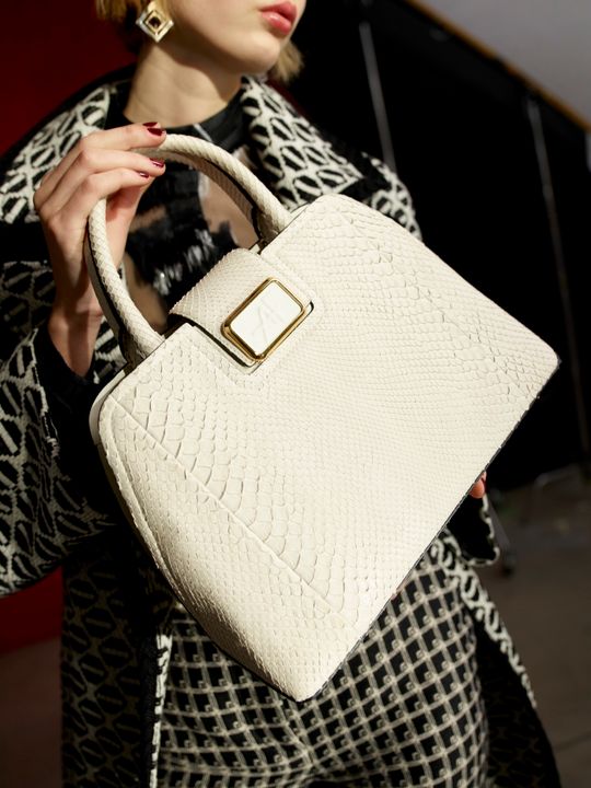 ALBERTA FERRETTI PRESENTS ALBI 33