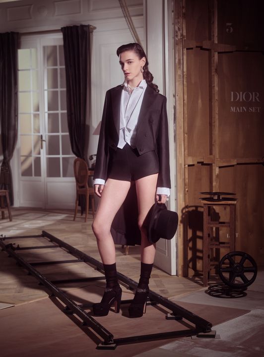The article Dior announces the Fall 2024 show in New York City on