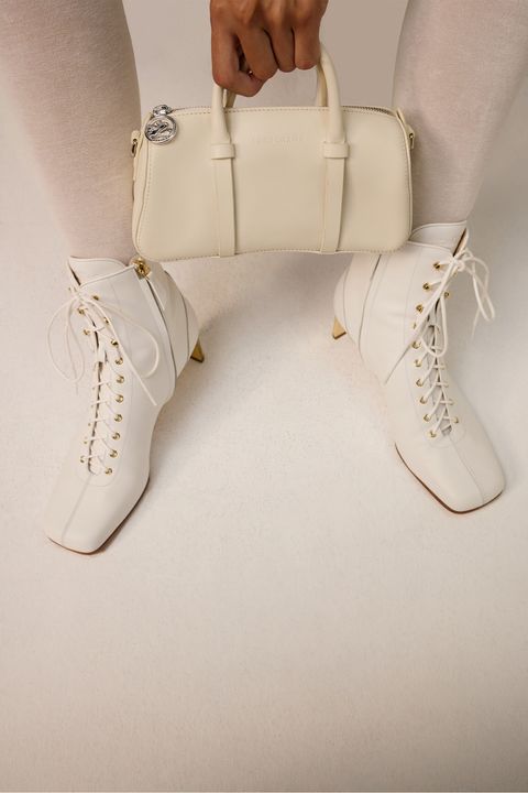 Cocooning On Ice Longchamp Spring 2026 illustration 4