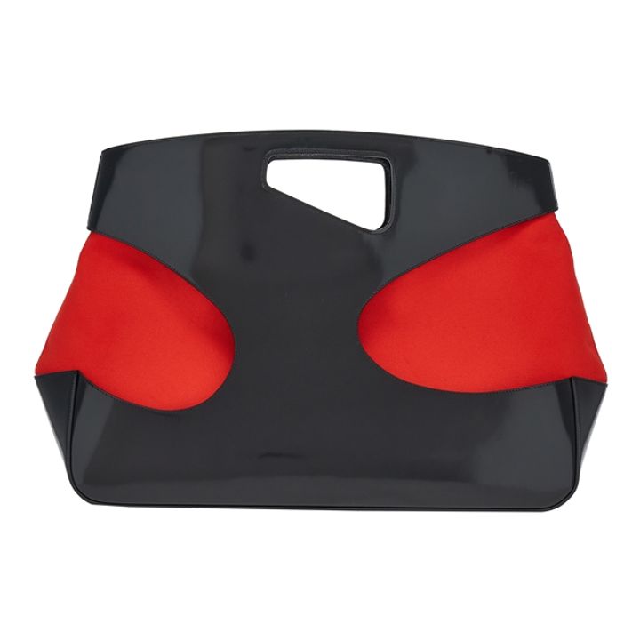 The article: FERRAGAMO PRESENTS SS23 NEW CUT OUT BAG