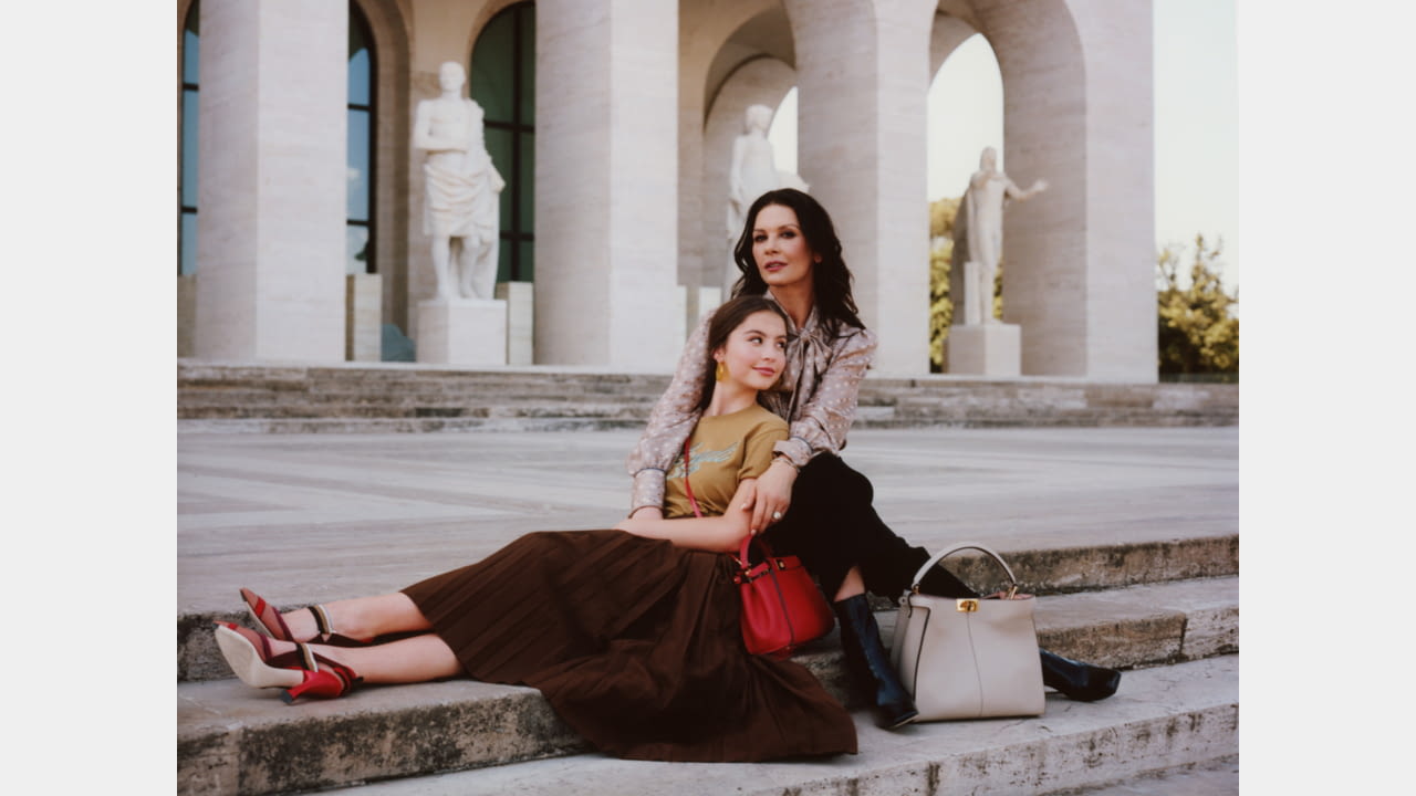 FENDI #MeAndMyPeekaboo - ETERNAL ICONS - Catherine Zeta-Jones and daughter Carys Douglas discover the Eternal City with their Peekaboo bags illustration 4