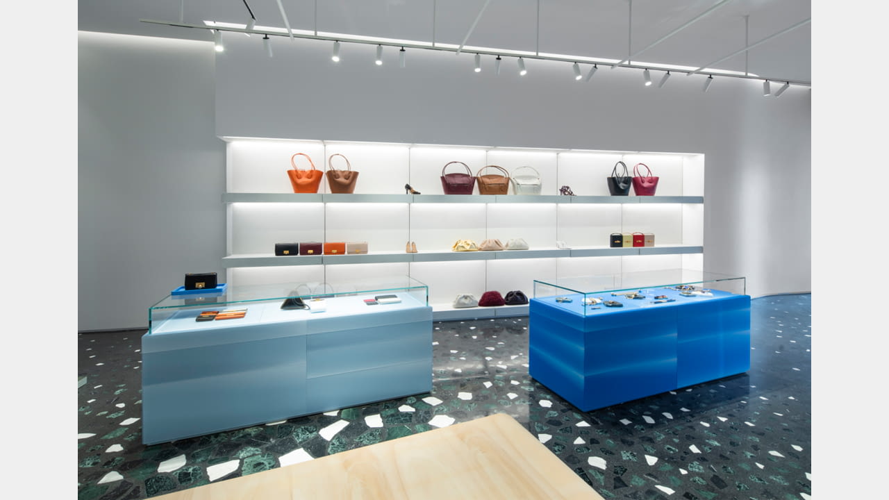 L'article : BOTTEGA VENETA OPENS ITS FIRST MIAMI STORE, THE FIRST BY  CREATIVE DIRECTOR DANIEL LEE