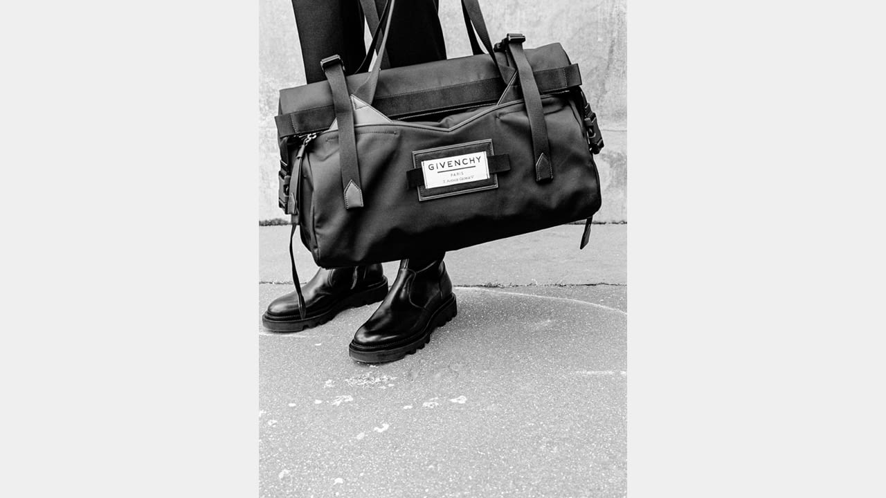 Givenchy weekend outlet bag