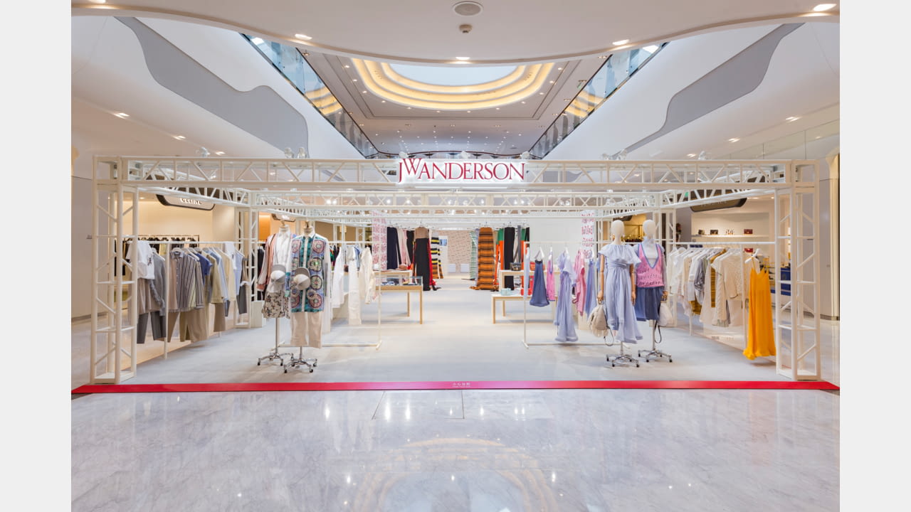 JW ANDERSON OPENS FIRST EXHIBITION AND POP-UP IN CHINA illustration 1