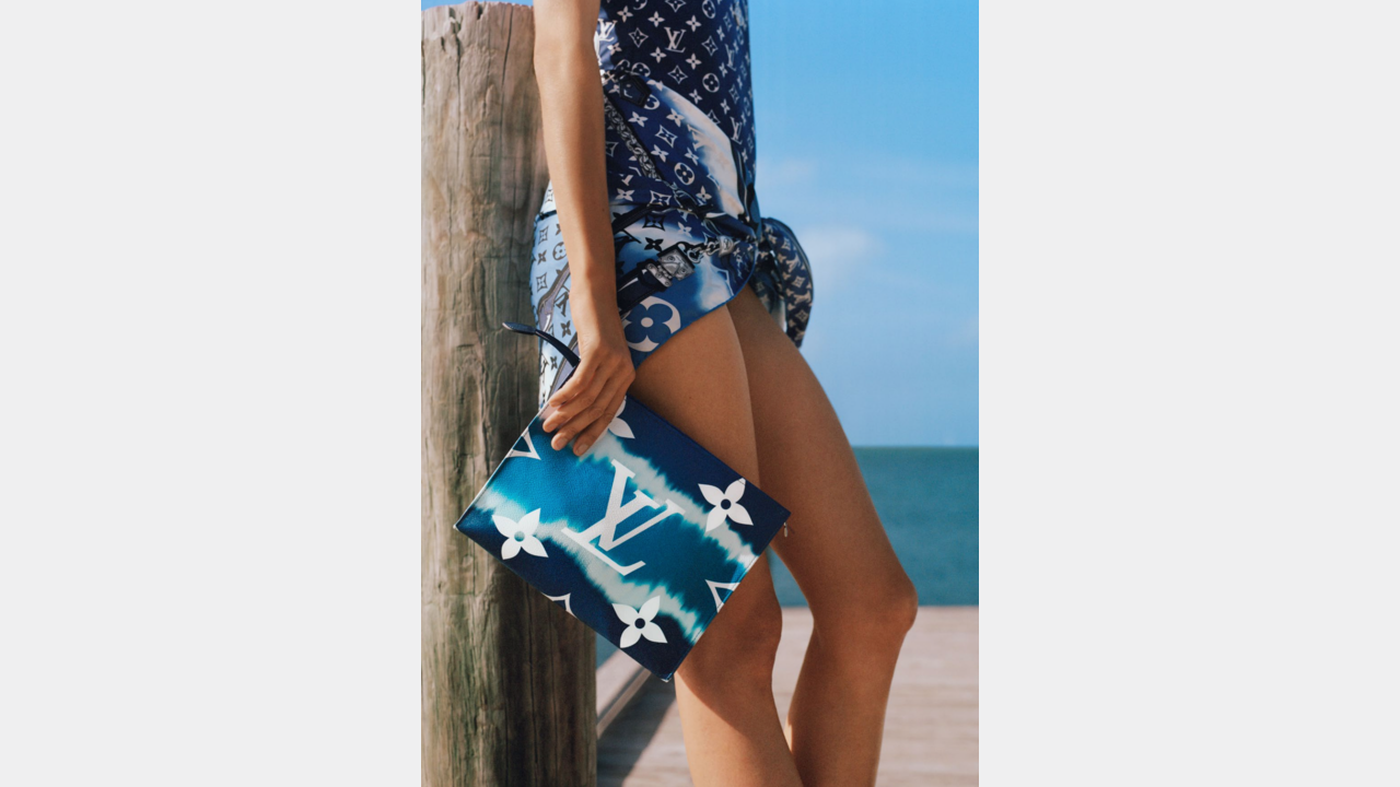 Louis Vuitton Beach Pouch Giant Monogram/ Tie dye Escale Pastel