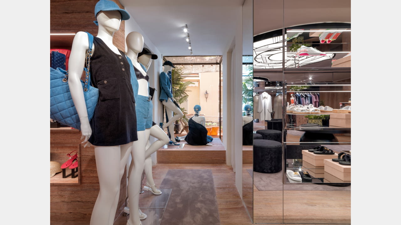 CHANEL IN CAPRI illustration 3