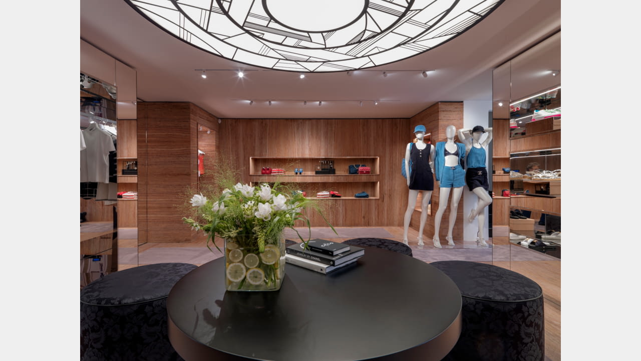 CHANEL IN CAPRI illustration 4