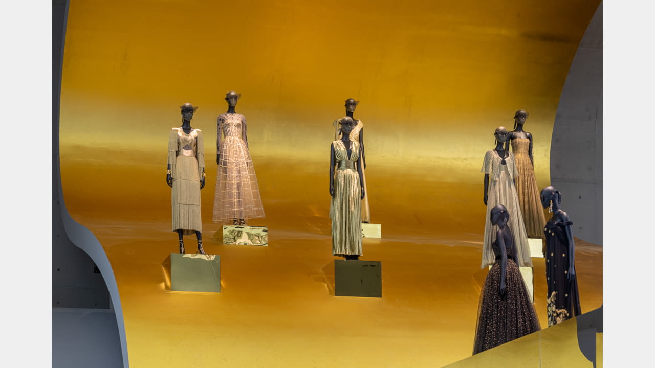 DIOR PRESENTS THE EXHIBITION CHRISTIAN DIOR: DESIGNER OF DREAMS IN SHANGHAI illustration 5