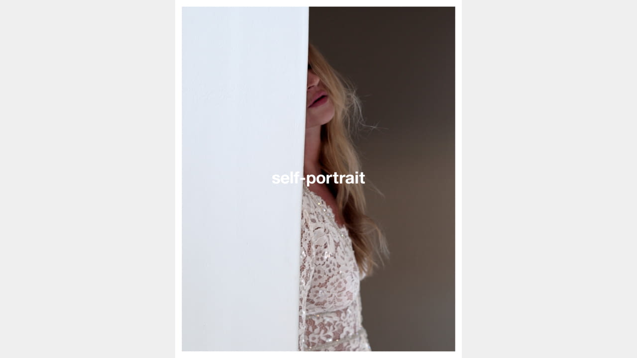 KATE MOSS STARS IN LATEST SELF-PORTRAIT CAMPAIGN, WITH A SERIES OF PORTRAITS CAPTURED BY NIGEL SHAFRAN illustration 2