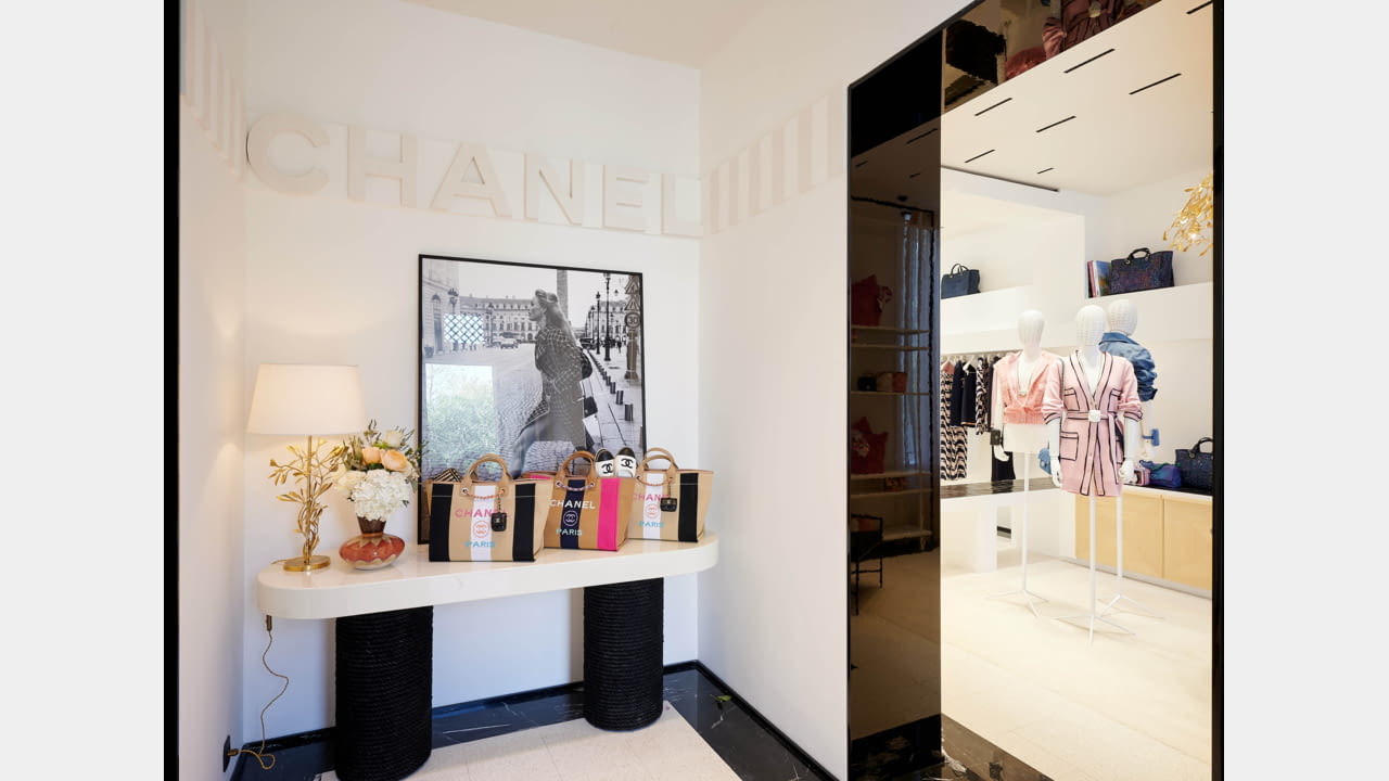 CHANEL IN SAINT-TROPEZ illustration 1