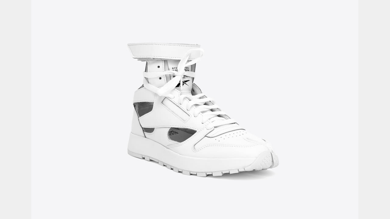 Maison Margiela and Reebok release a new sneaker : the Classic Leather Tabi High illustration 4