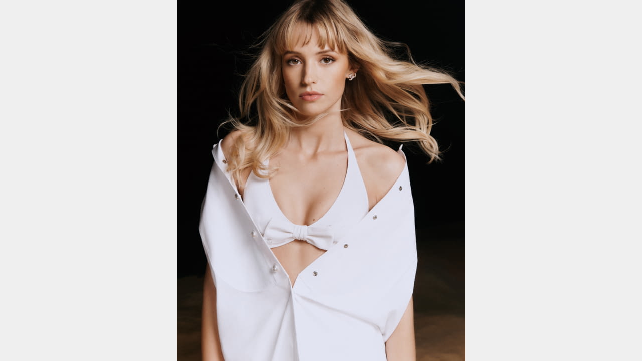 CHANEL COCO BEACH 2021 collection campaign illustration 4