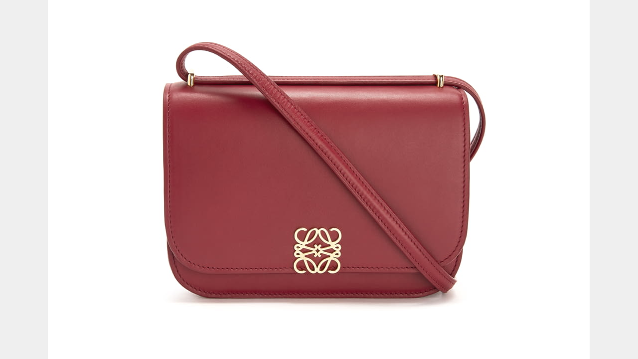 The article: LOEWE LAUNCHES NEW GOYA STATEMENT BAGS