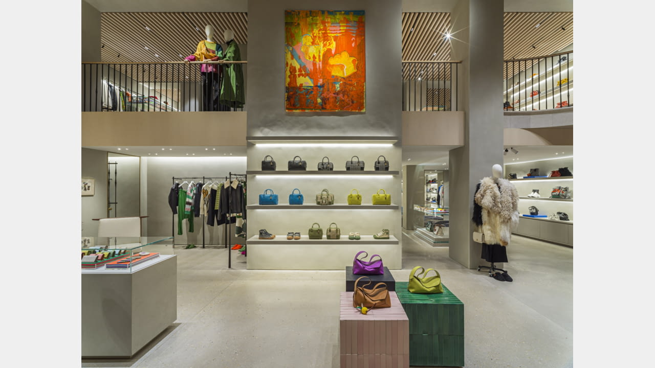 Stunning reopening of Loewe flagship on Avenue Montaigne - LVMH