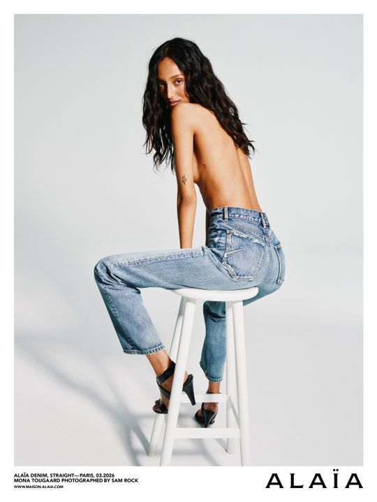 Alaïa Denim - A Study Of The Body illustration 5